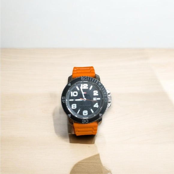 ✨MENS BLACK AND ORANGE WATCH✨ - Picture 1 of 4